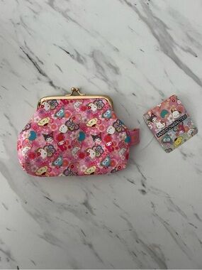 NWT Sanrio Characters Hello Kitty Coin Purse Clutch Kiss Lock Pink (Tokyo)